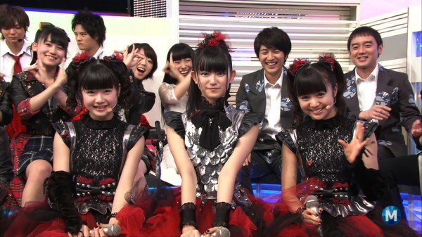 "Baby Metal" formado por SuMetal (16) -Vocalista-, YuiMetal y MoaMetal (14)-Baile 